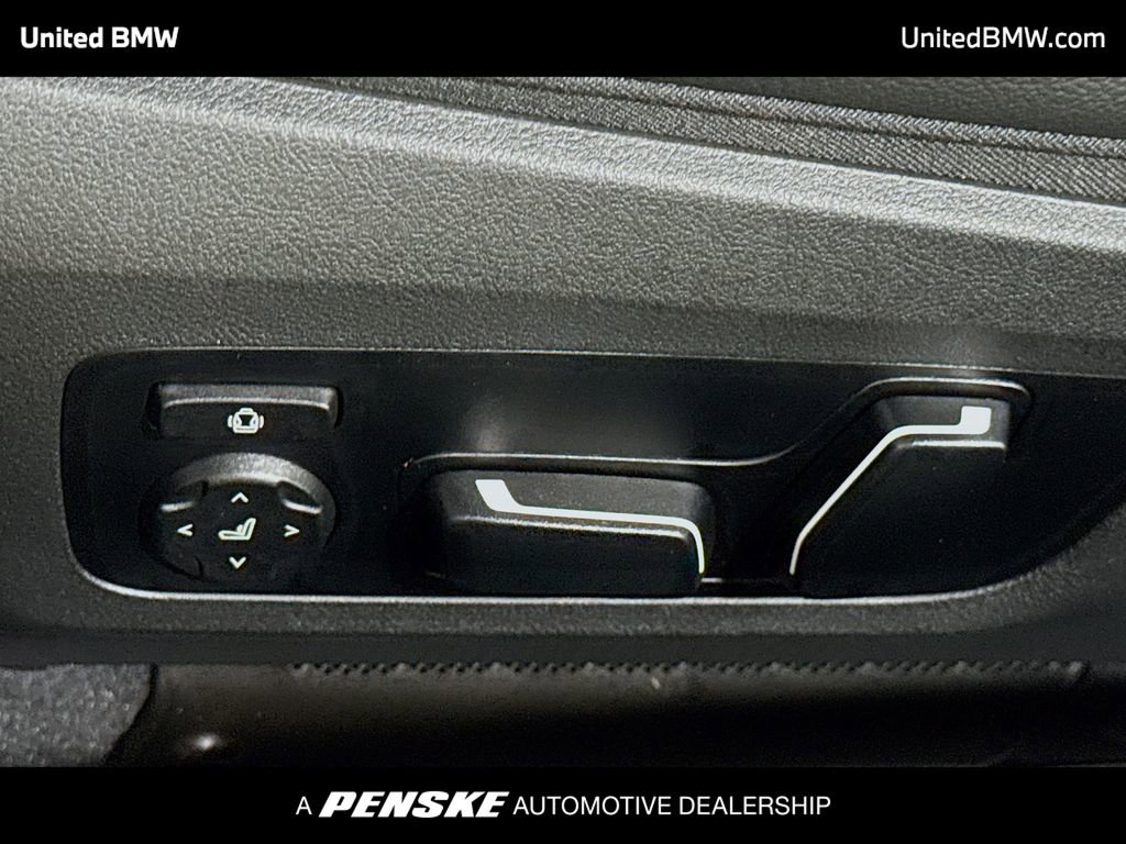 Used 2026 BMW 430i Coupe w/ M Sport Package RWD image 4