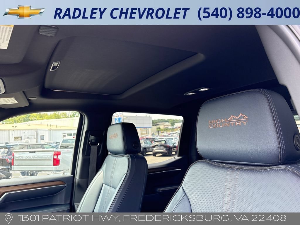Certified 2023 Chevrolet Silverado 1500 High Country w/ High Country Premium Package AWD/4WD image 2