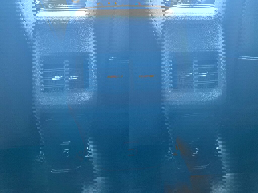 Used 2024 GMC Terrain SLE image 29