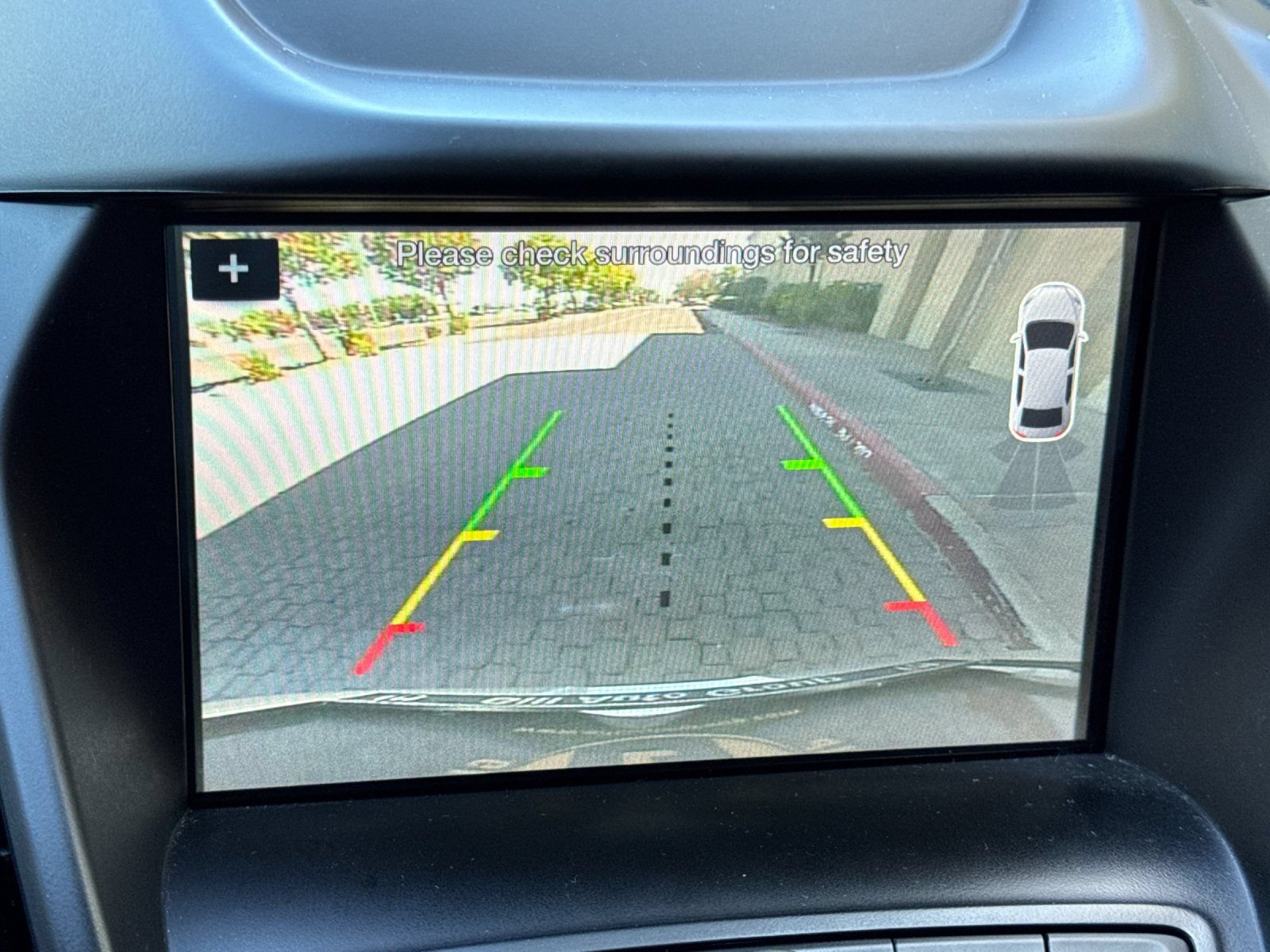 Used 2019 Ford Escape SE FWD image 22