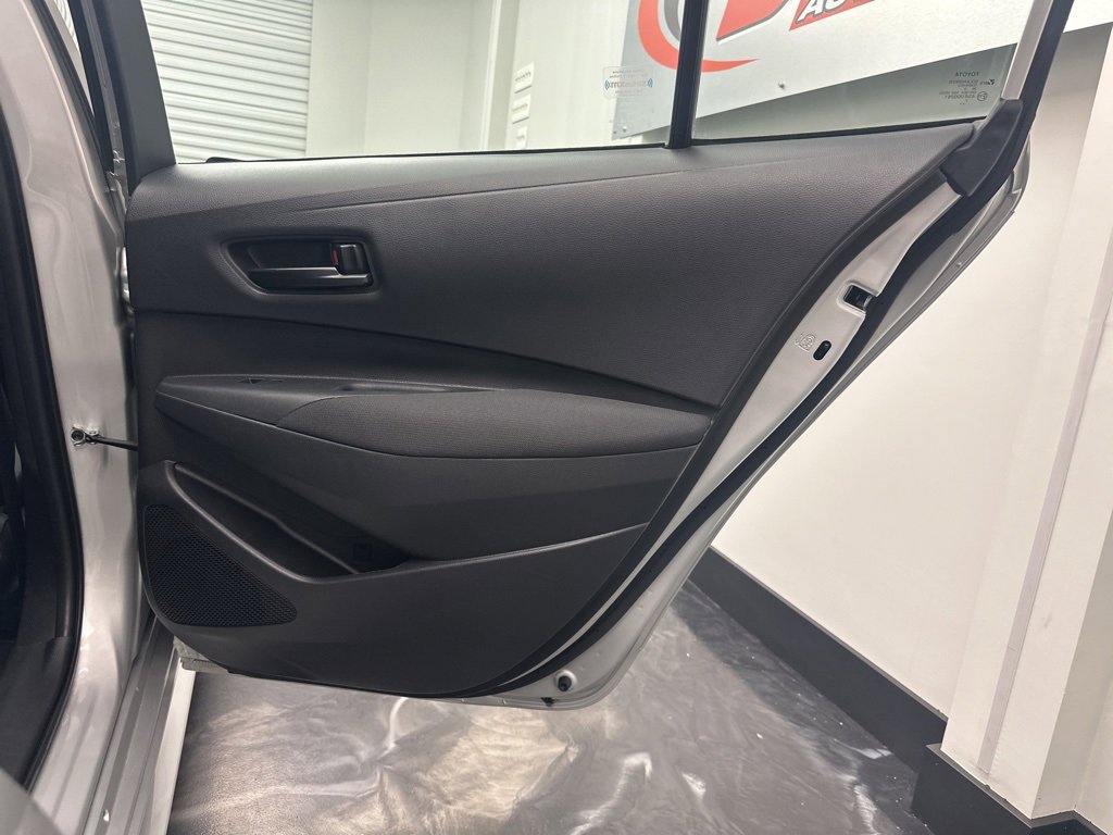 Used 2023 Toyota Corolla LE image 12