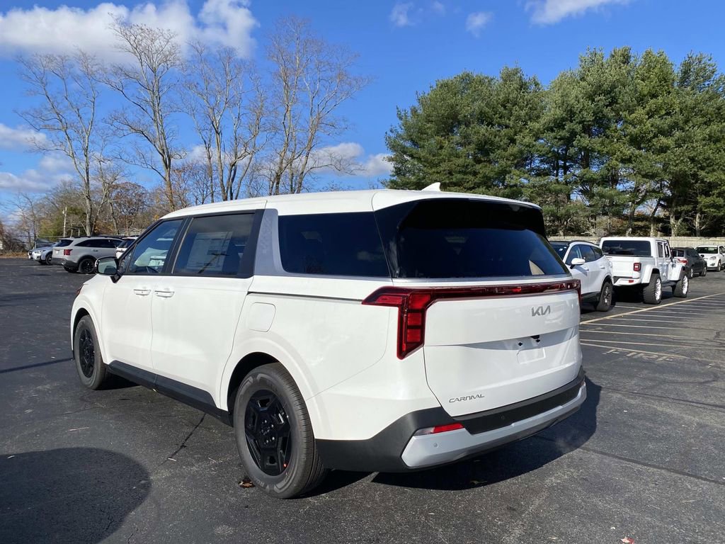 New 2026 Kia Carnival LX image 3
