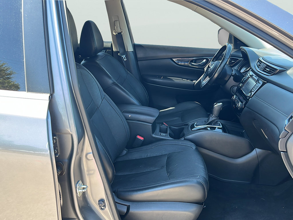 Used 2017 Nissan Rogue SL w/ SL Premium Package AWD/4WD image 21