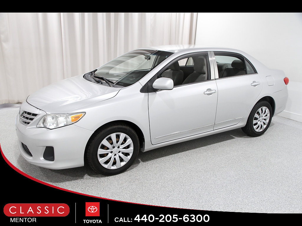 Used 2013 Toyota Corolla LE FWD image 3