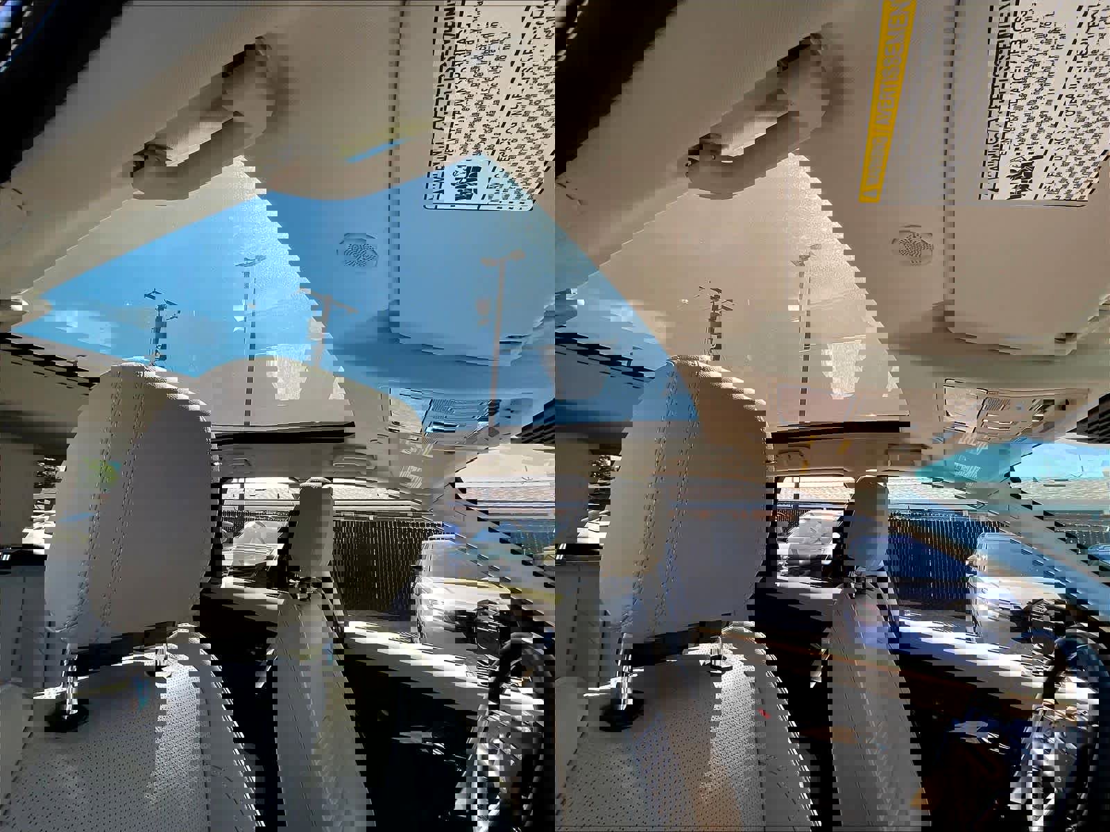 Used 2025 Land Rover Discovery Sport S image 21