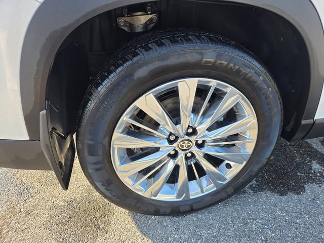 Used 2024 Toyota Grand Highlander AWD image 30