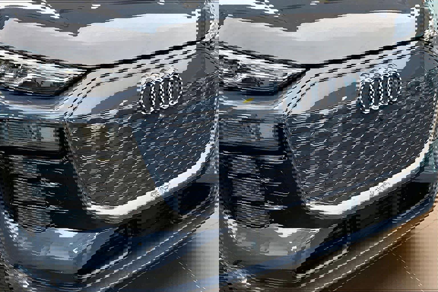 Certified 2025 Audi Q6 e-tron Premium w/ Convenience Package image 30