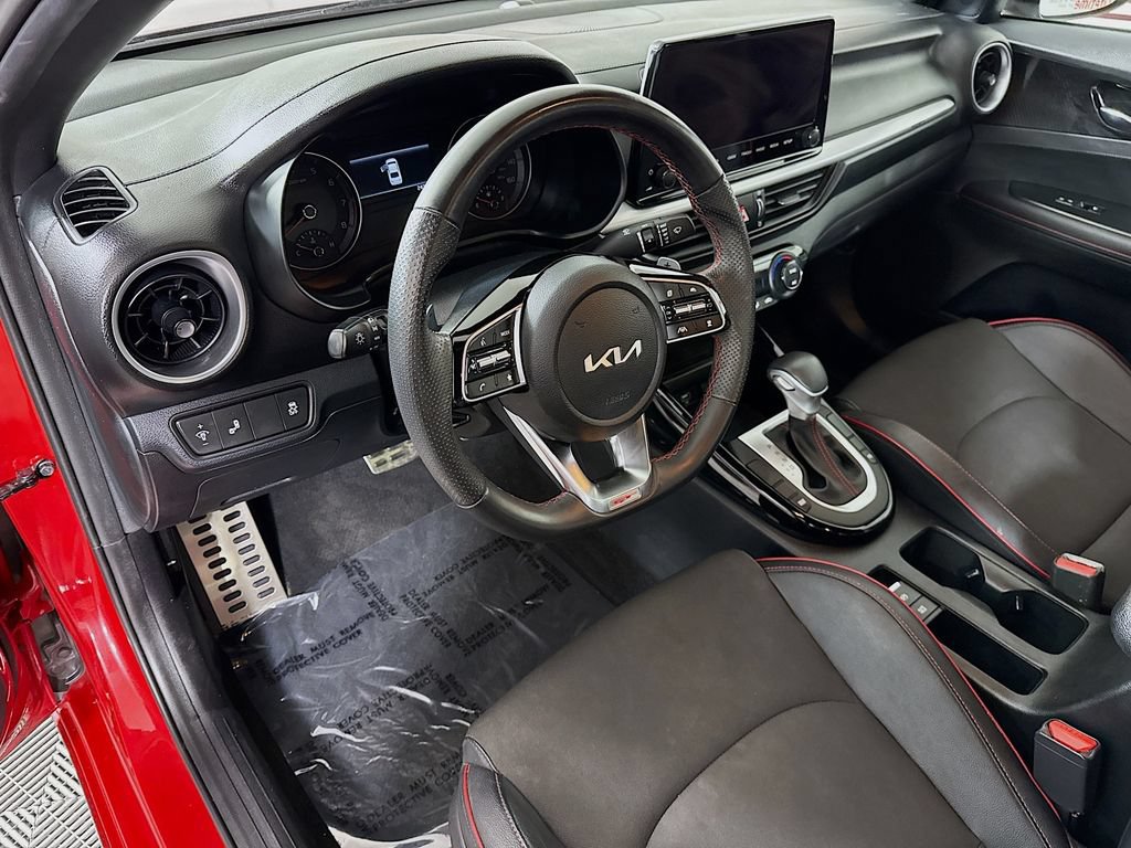 Certified 2023 Kia Forte GT FWD image 18