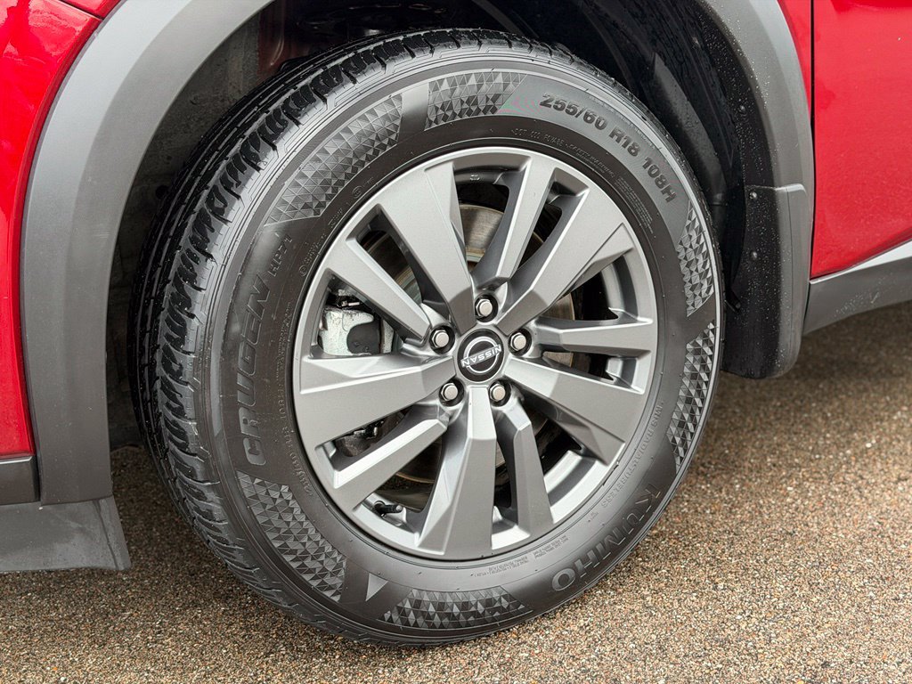 Used 2024 Nissan Pathfinder SV AWD/4WD image 28