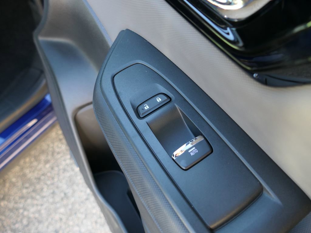 Used 2025 Subaru Forester Sport image 21