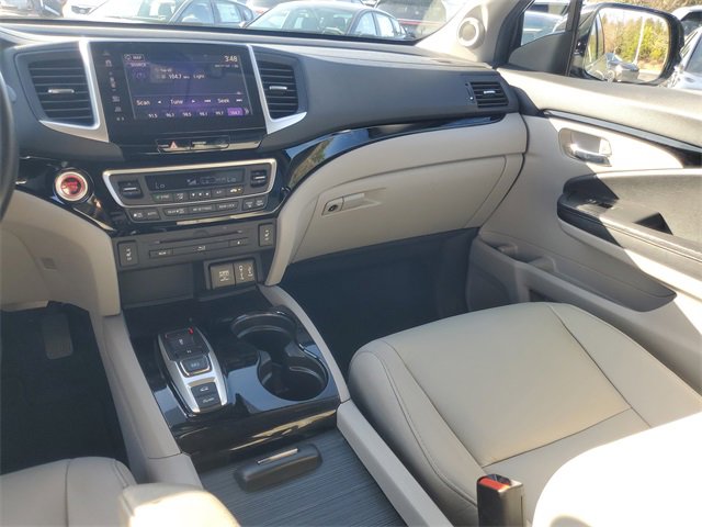 Used 2017 Honda Pilot Touring image 13