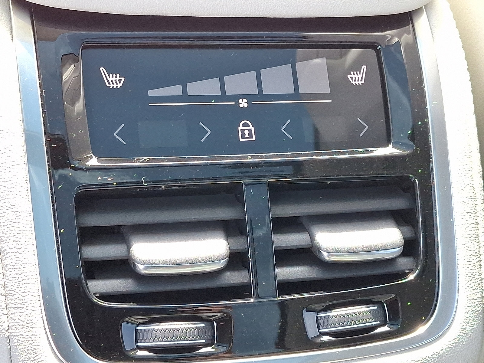New 2026 Volvo XC90 B6 Ultra image 7