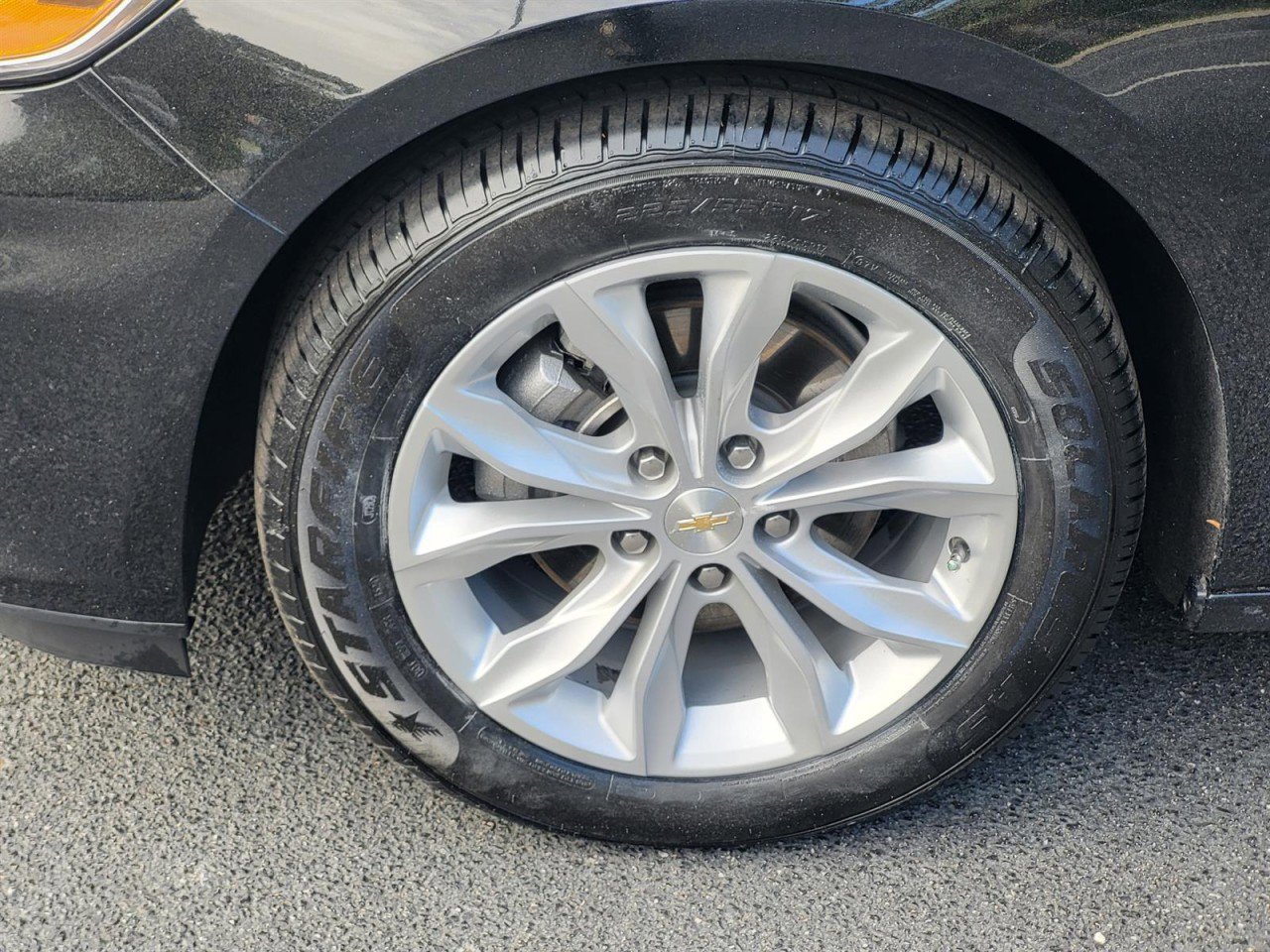 Used 2025 Chevrolet Malibu LT image 8