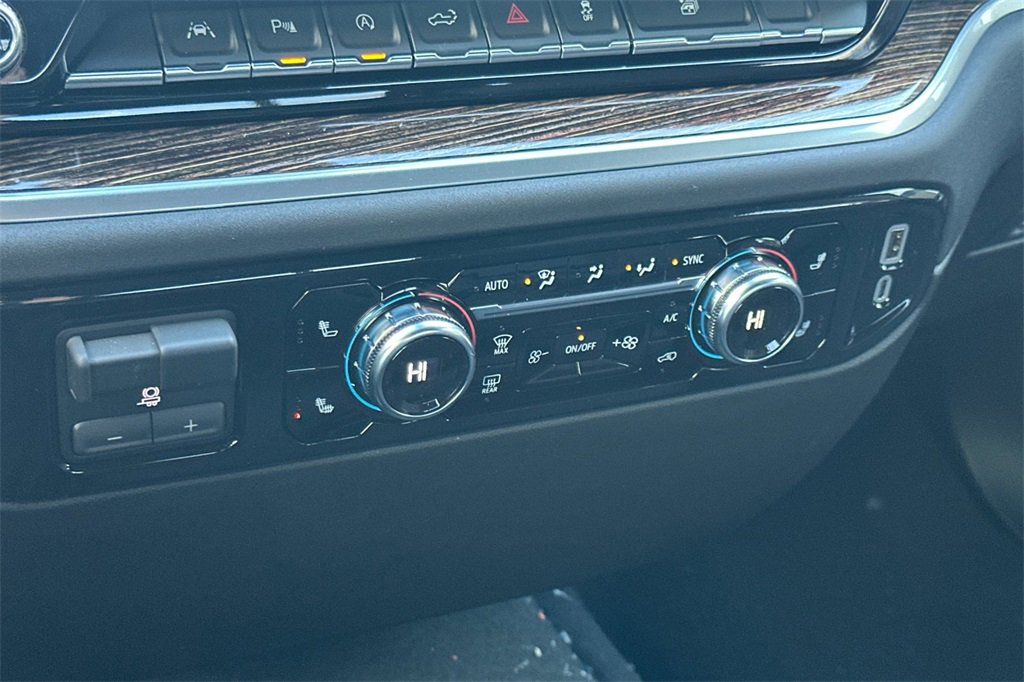 New 2025 GMC Sierra 1500 SLE w/ Preferred Package image 18