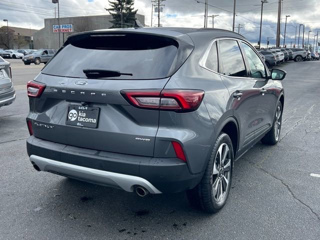 Used 2024 Ford Escape Platinum image 5