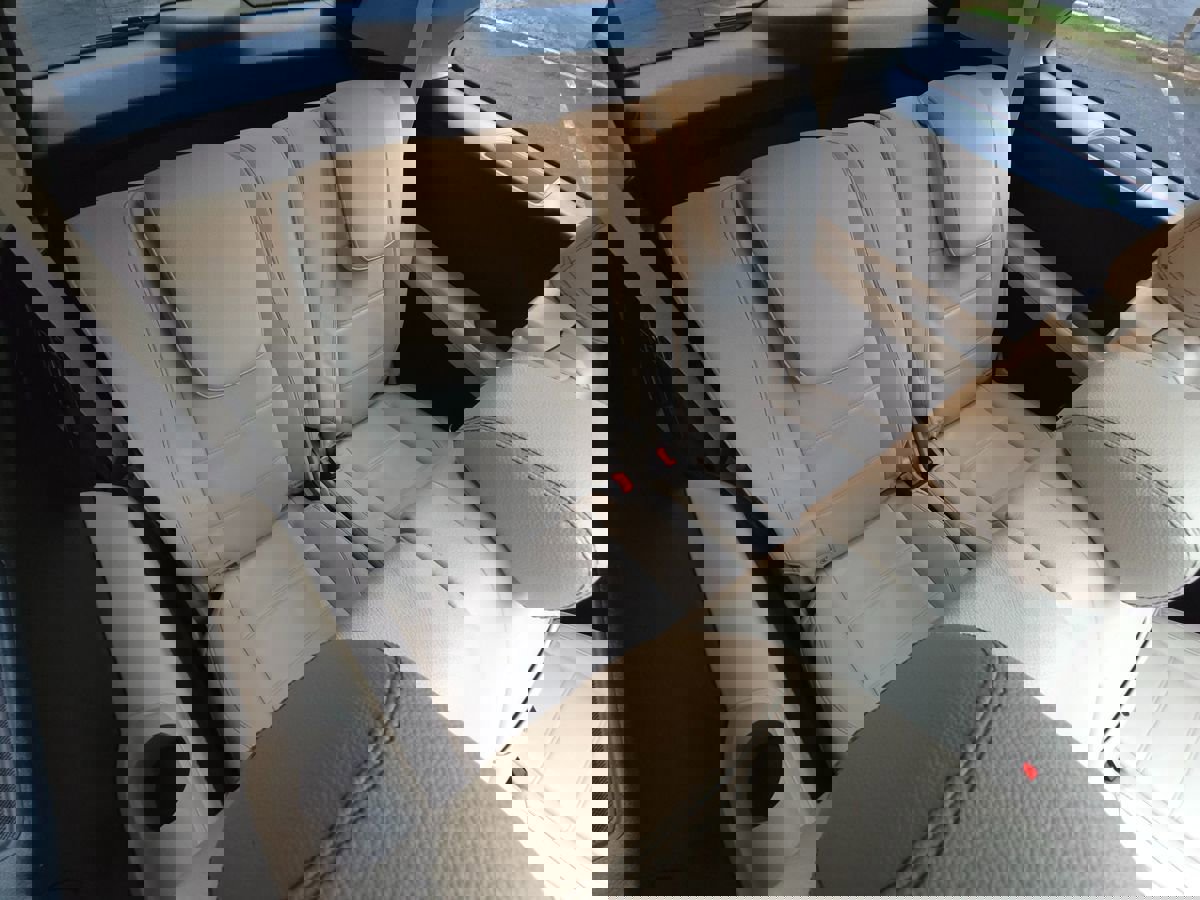 Used 2022 Mercedes-Benz GLS 450 4MATIC image 23