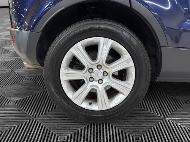 Used 2018 Land Rover Range Rover Evoque SE AWD/4WD image 32