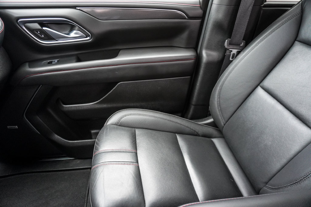 Used 2024 Chevrolet Suburban RST RWD image 27