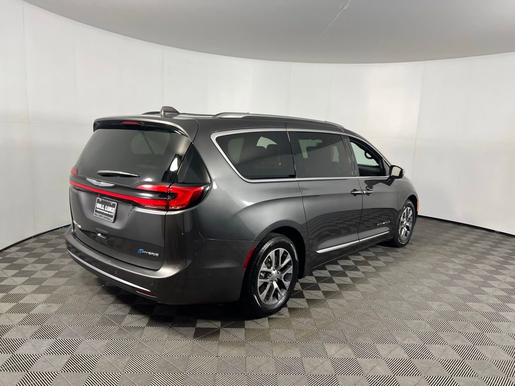 Used 2022 Chrysler Pacifica Pinnacle FWD image 8
