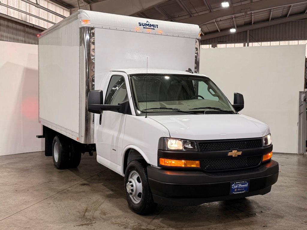 New 2025 Chevrolet Express 3500 w/ Power Convenience Package RWD image 8
