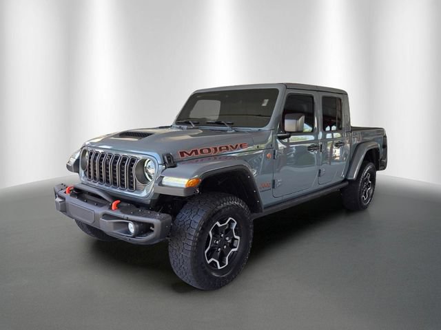 Used 2024 Jeep Gladiator Mojave AWD/4WD image 2