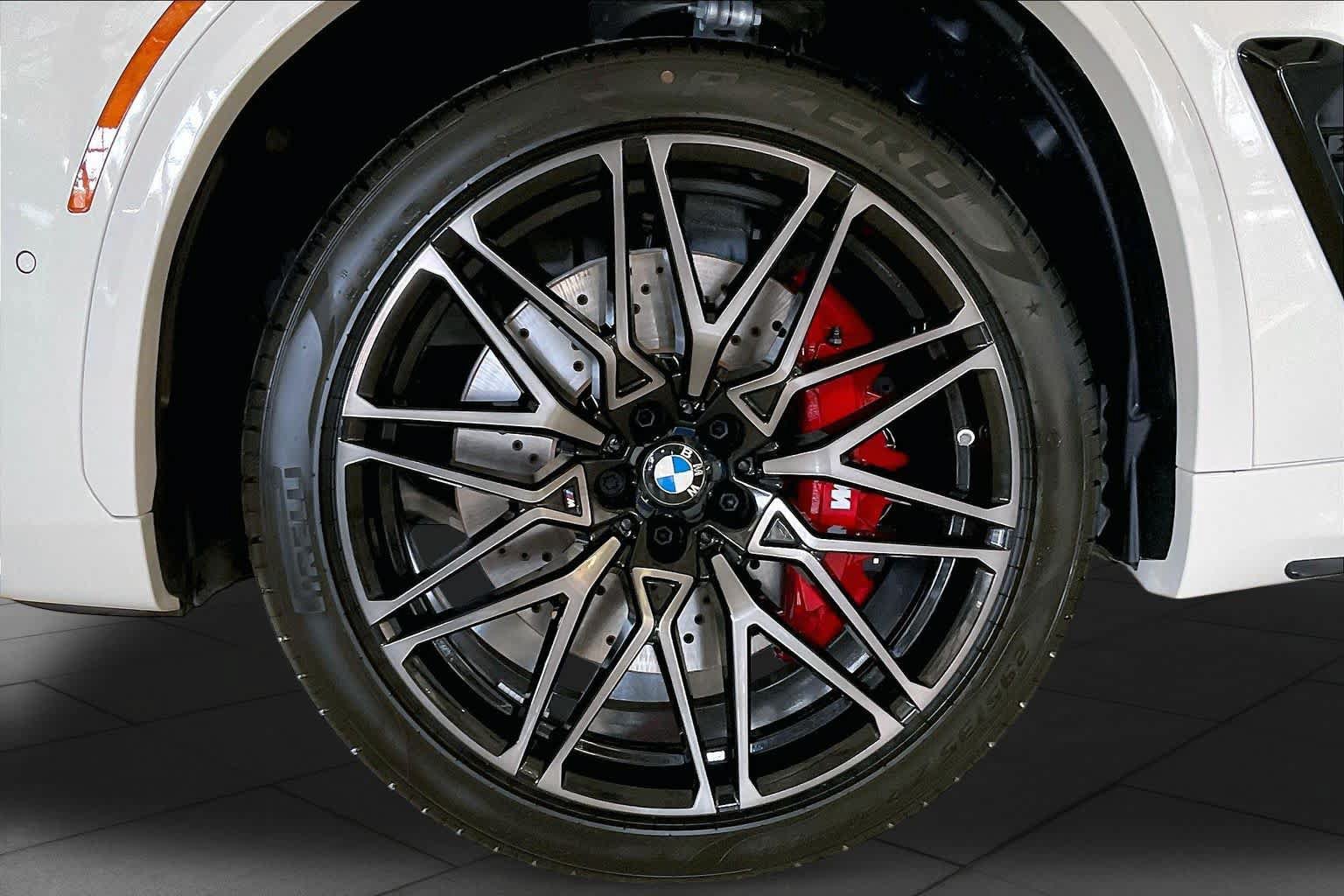 New 2026 BMW X5 M Competition w/ Executive Package AWD/4WD image 11