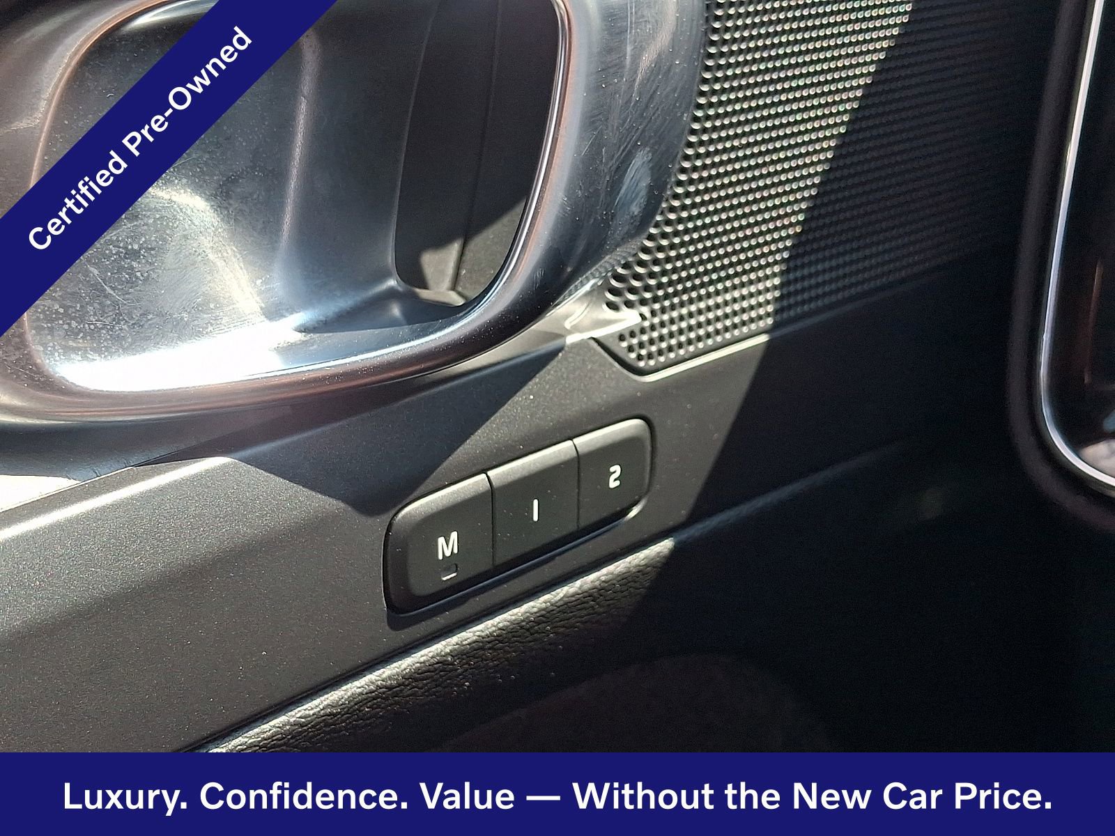 Used 2023 Volvo XC40 B5 Plus w/ Driver Assist Package AWD/4WD image 24