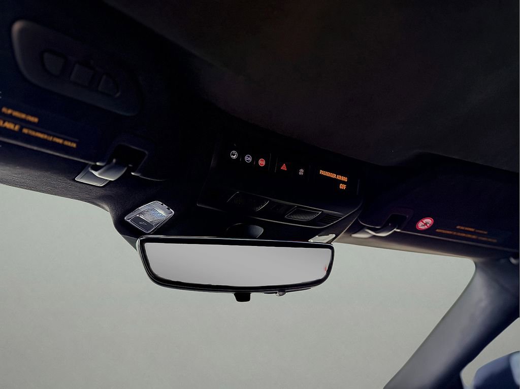 Used 2023 Chevrolet Corvette Stingray w/ Z51 Performance Package image 31