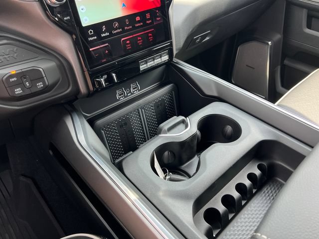 New 2026 RAM 2500 Laramie AWD/4WD image 13