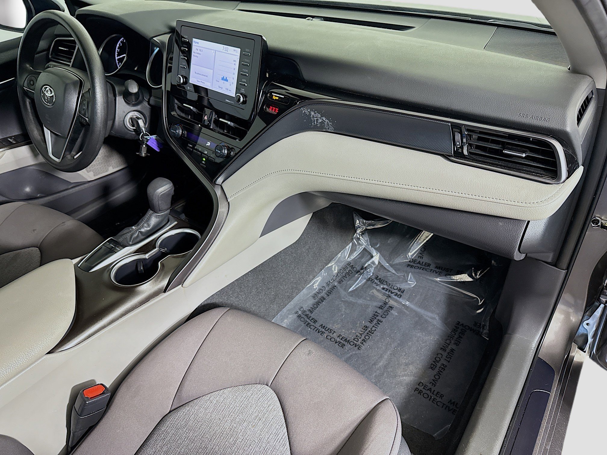 Used 2024 Toyota Camry LE image 29