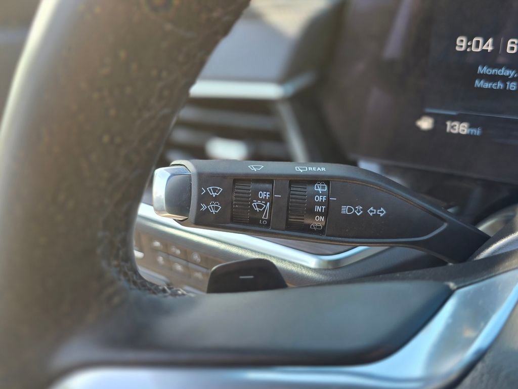 Used 2025 Chevrolet Suburban Premier image 42