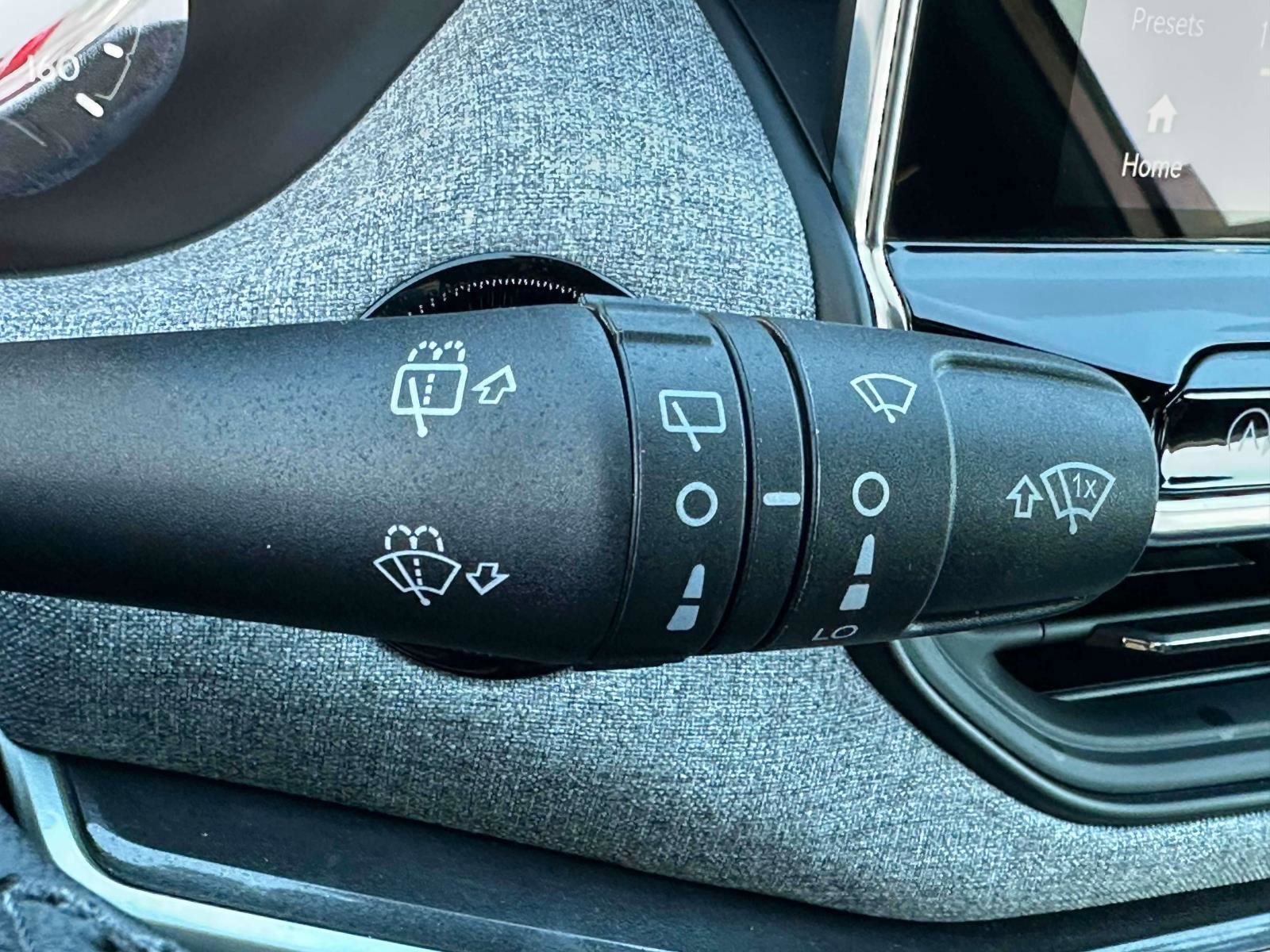 Used 2024 Jeep Compass Latitude image 21