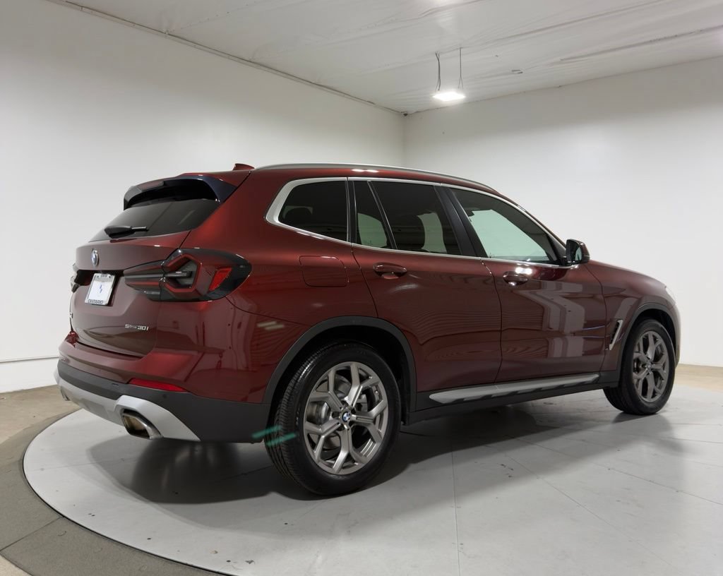 Used 2022 BMW X3 sDrive30i w/ Premium Package 2 RWD image 2