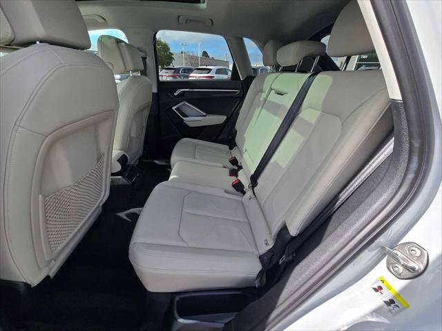Certified 2024 Audi Q3 2.0T Premium w/ Convenience Package AWD/4WD image 16