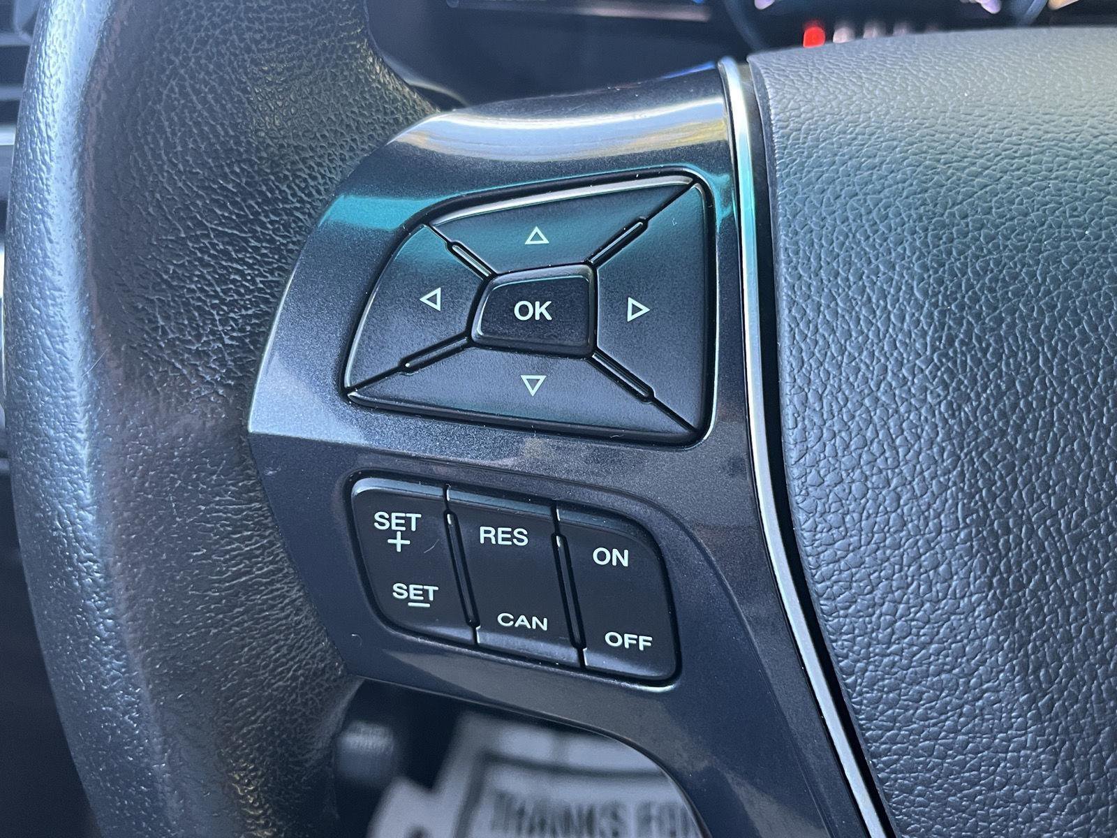 Used 2016 Ford Explorer Limited image 35