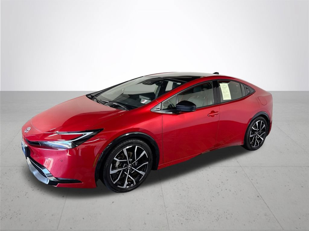 Used 2023 Toyota Prius Prime FWD image 2