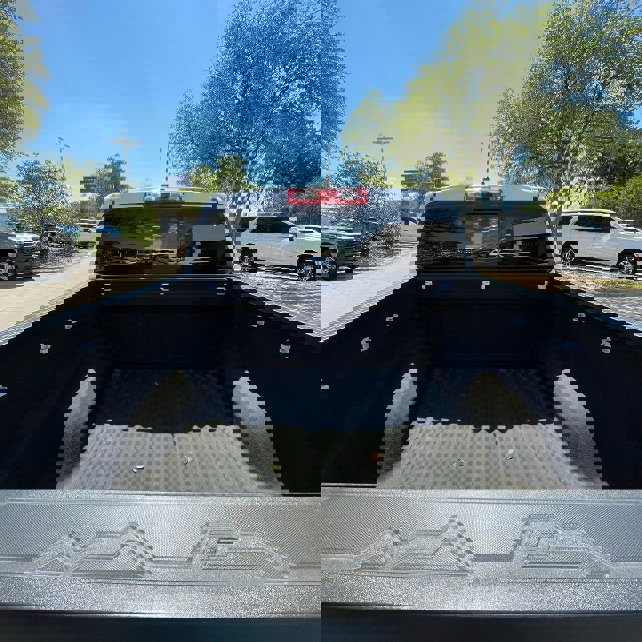 Used 2023 Chevrolet Colorado LT w/ LT Convenience Package III image 26