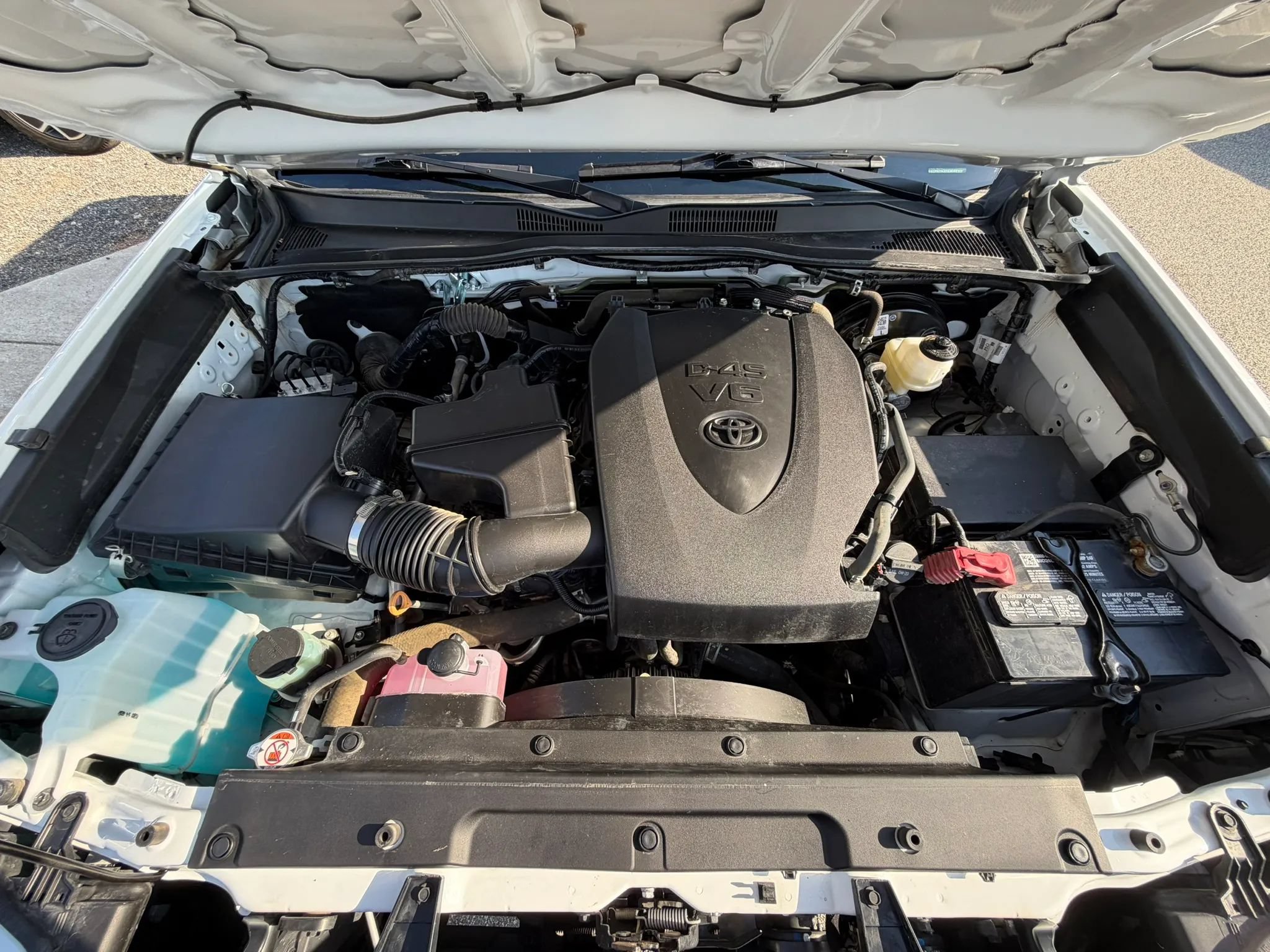 Used 2023 Toyota Tacoma SR5 RWD image 27