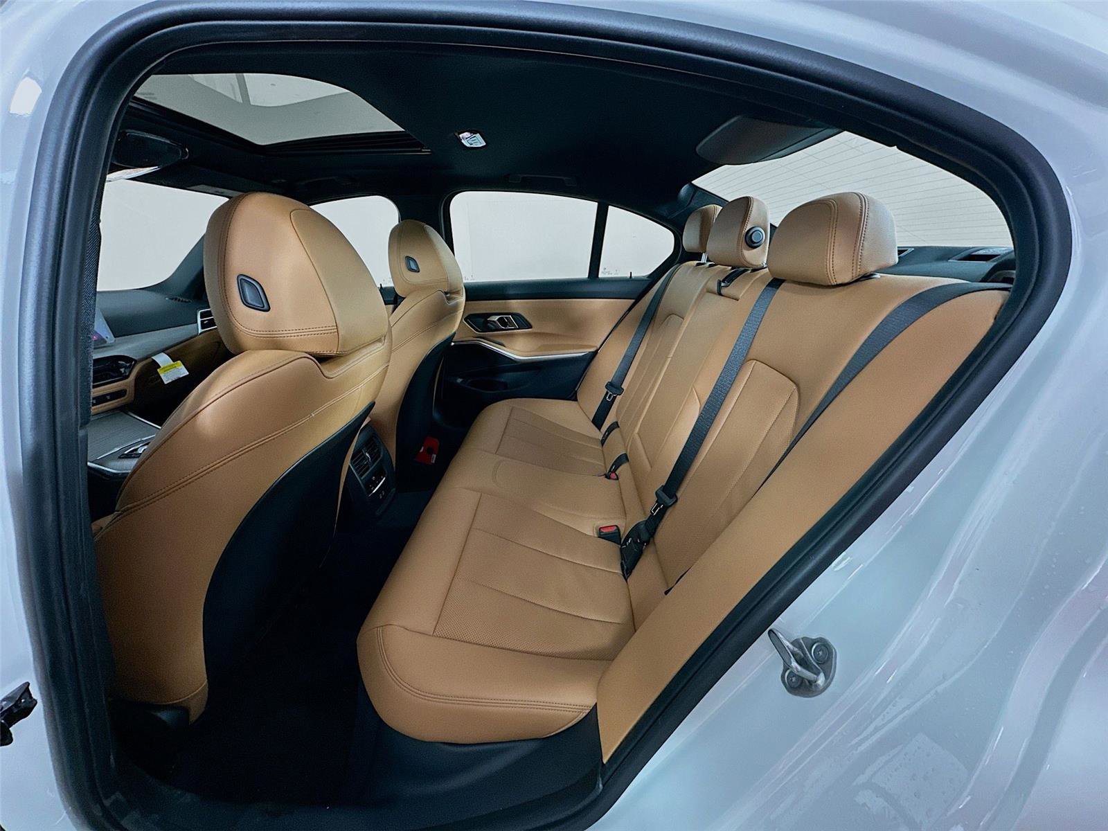 New 2026 BMW 330i xDrive Sedan w/ M Sport Package image 25