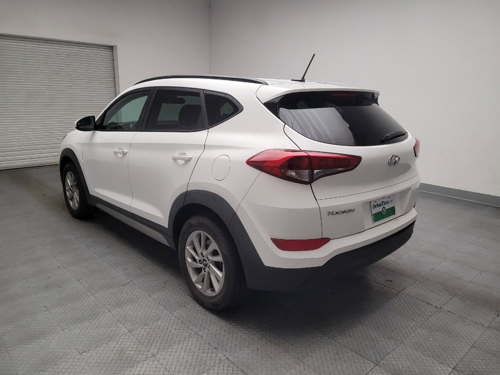 Used 2017 Hyundai Tucson SE w/ SE Popular Package 02 FWD image 5