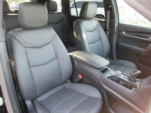 Certified 2025 Cadillac XT6 Sport w/ LPO, Red Accent Package image 10