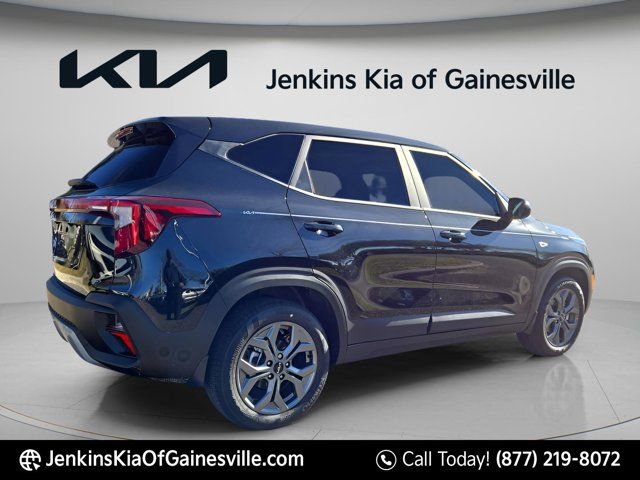 New 2026 Kia Seltos LX image 6