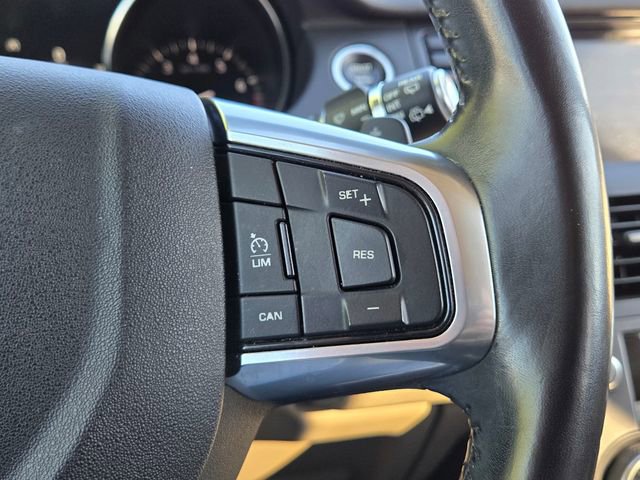 Used 2018 Land Rover Discovery Sport HSE image 23