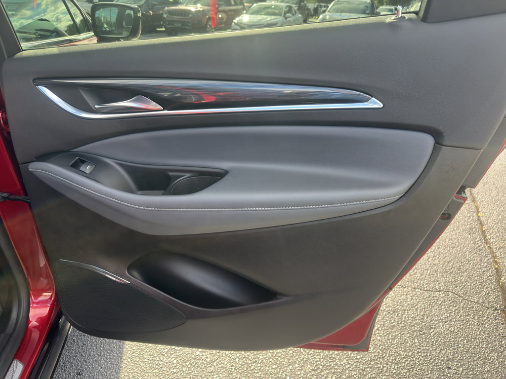 Used 2024 Buick Enclave Premium image 36