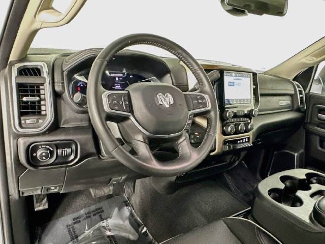 Used 2024 RAM 2500 Laramie AWD/4WD image 11