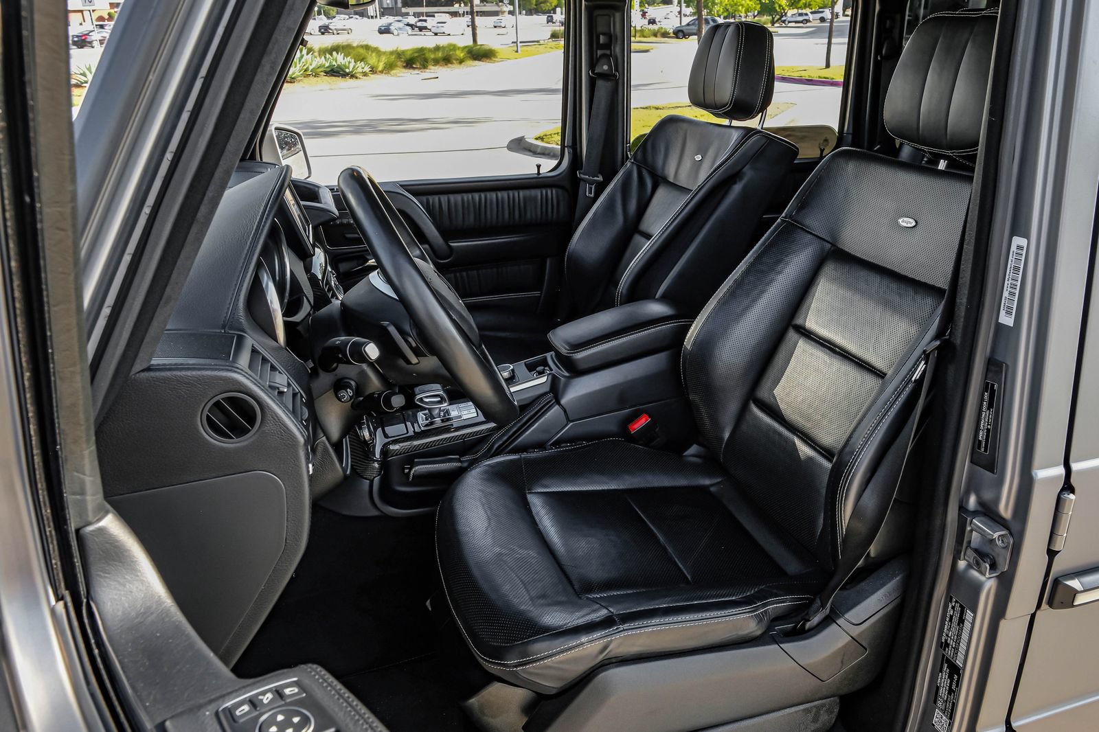 Used 2016 Mercedes-Benz G 63 AMG 4MATIC image 32
