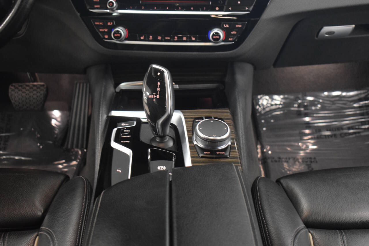 Used 2018 BMW 540i RWD image 47