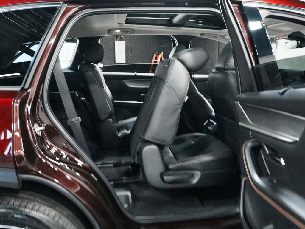 Used 2024 MAZDA CX-90 Plug-In Hybrid w/ Premium Pkg image 36