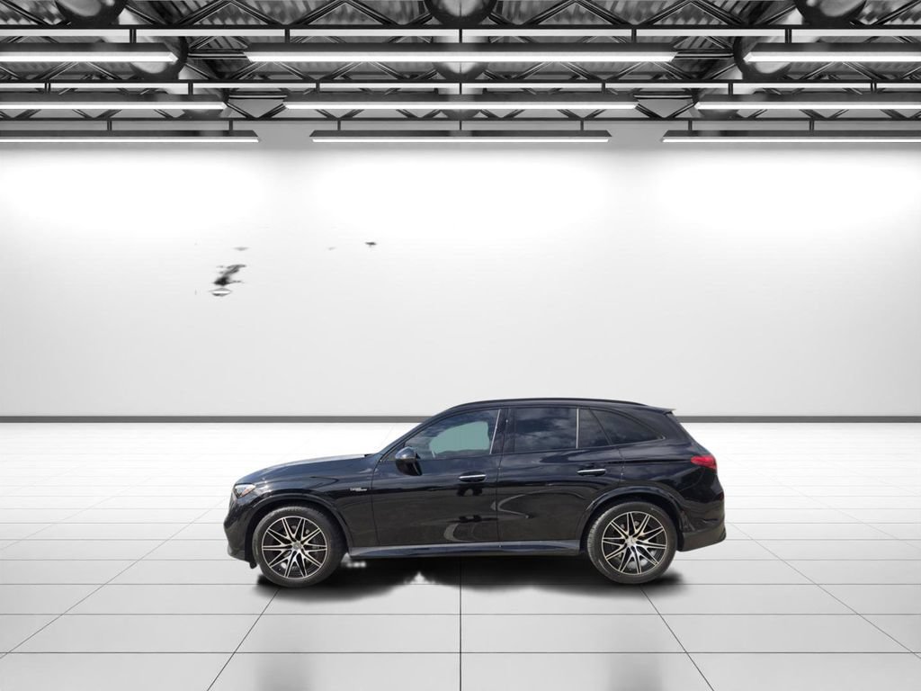 Used 2024 Mercedes-Benz GLC 43 AMG 4MATIC image 5