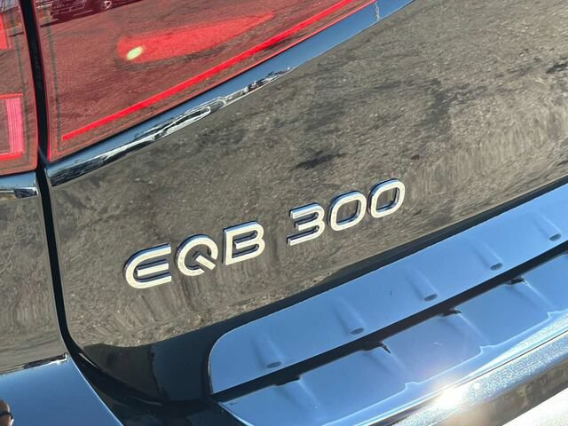 Certified 2024 Mercedes-Benz EQB 300 4MATIC image 34